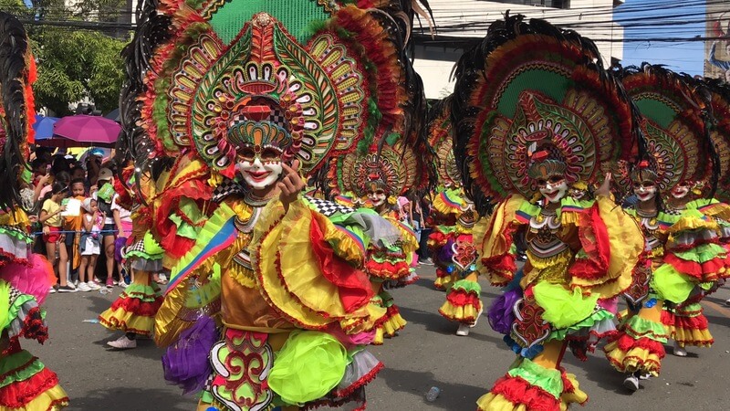 菲律賓宿霧聖嬰節Sinulog Festival 慶典遊行表演