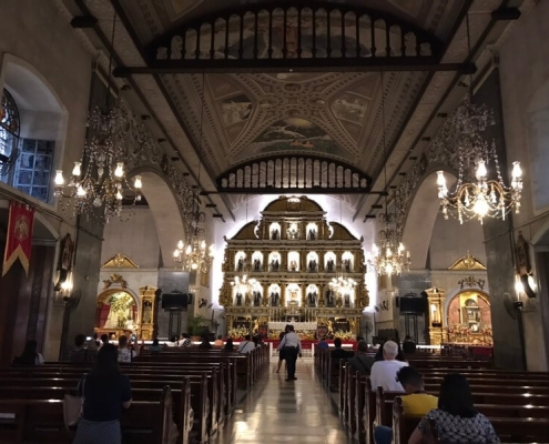 菲律賓宿霧聖嬰節Sinulog Festival_聖嬰大教堂內部