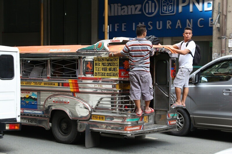 文章_9種菲律賓特殊交通工具_吉普尼Jeepney
